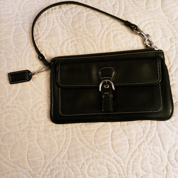 Coach Tabby Brown Leather Wristlet w/Silver tone Buckle Accent - Picture 2 of 9
